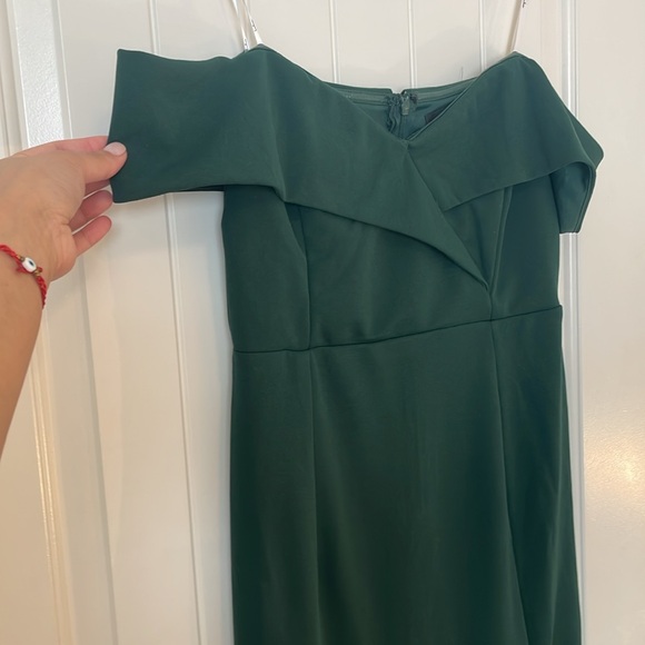 Lulu’s green dress - Picture 2 of 8